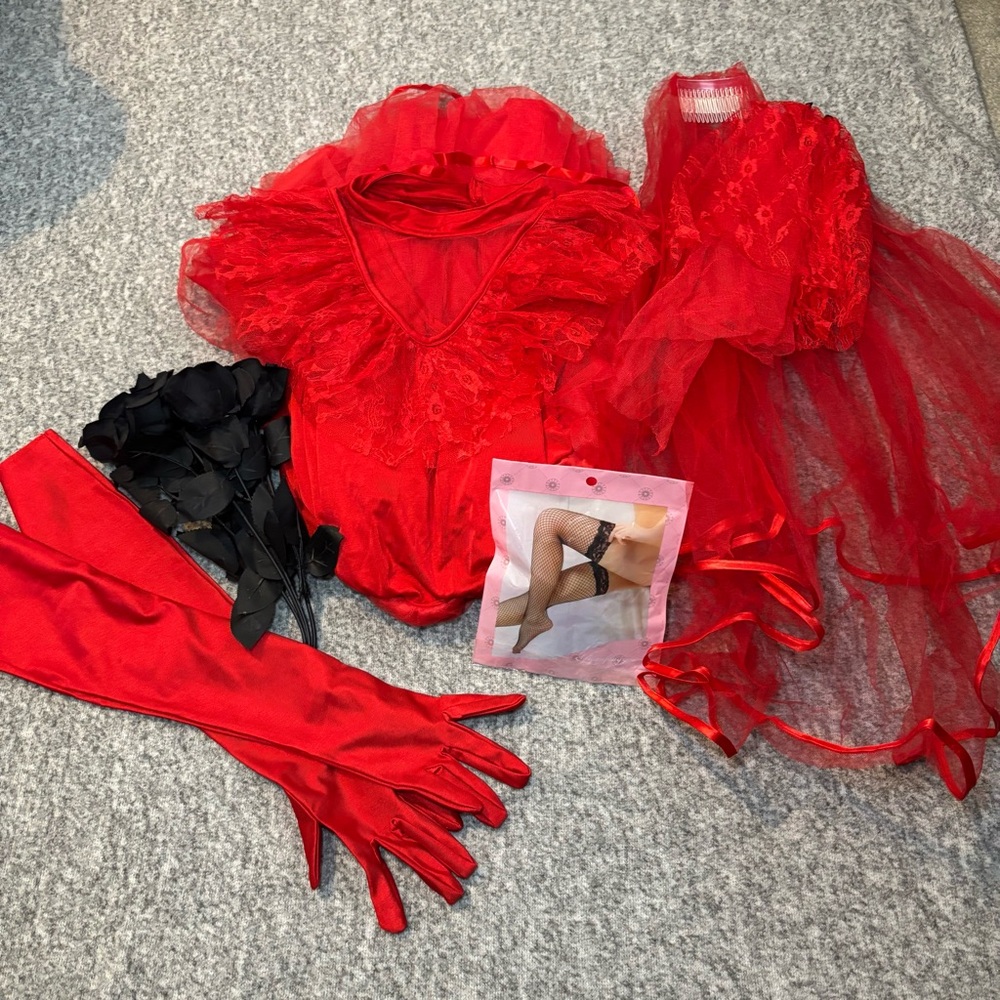 Lydia Deetz Beetlejuice Red Wedding Dress Costume Women’s M Cosplay Set - Picture 5 of 14